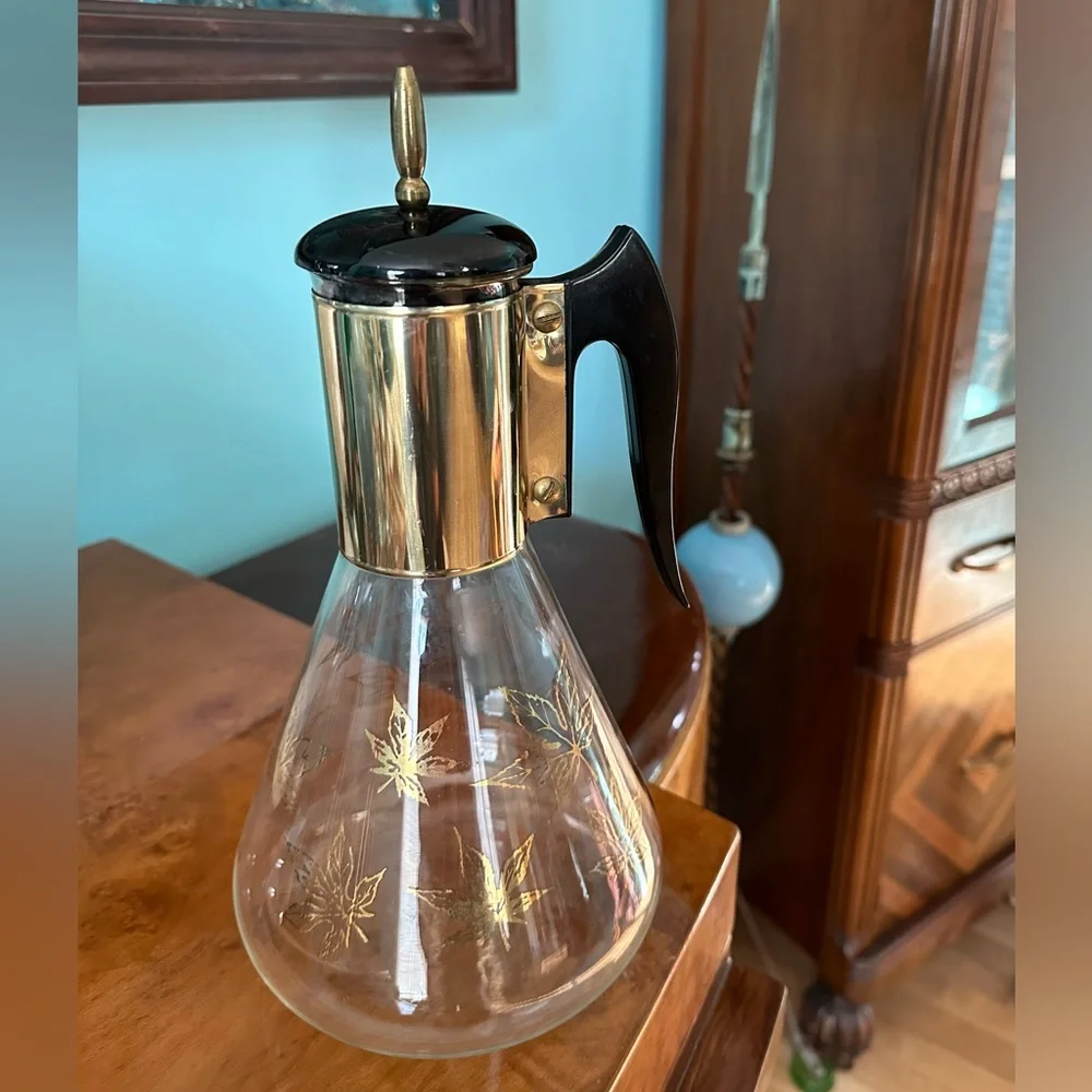 1950s-1960s Mid-Century Vintage Signed Fred Press Gold Leaves Coffee Carafe Bar